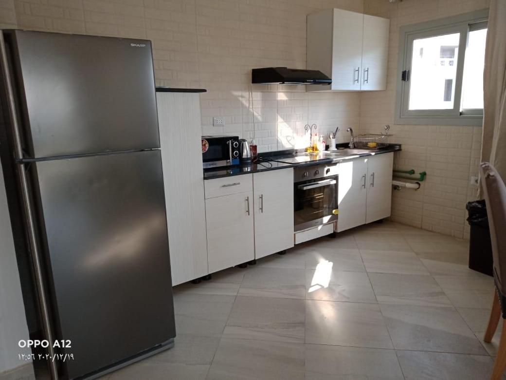 Einbay Pool View Appartement Айн Сохна Екстериор снимка